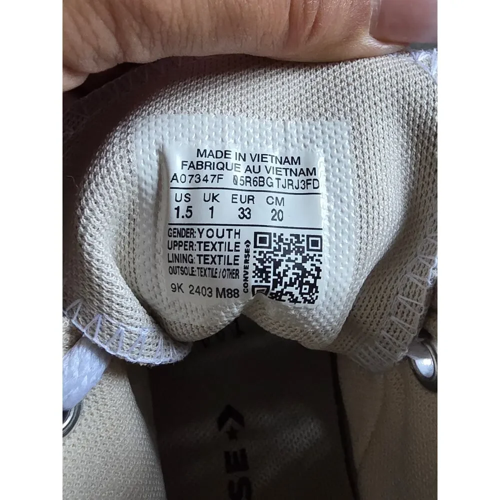 Converse Grey High Top Sneakers Youth Size 1.5 Unisex — Gently Used